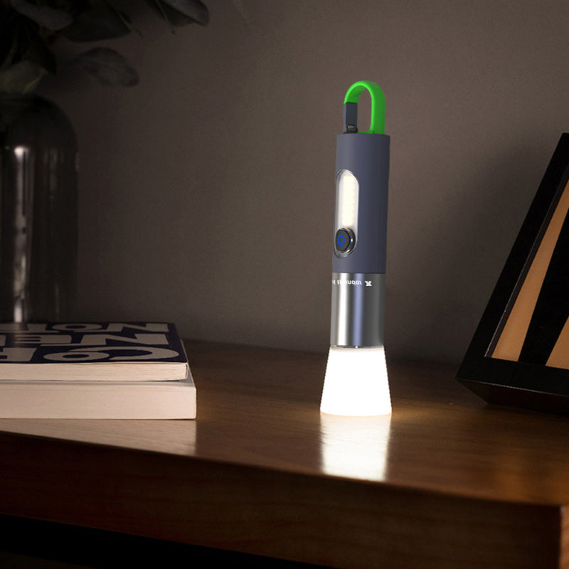 Zoomable LED Flashlight